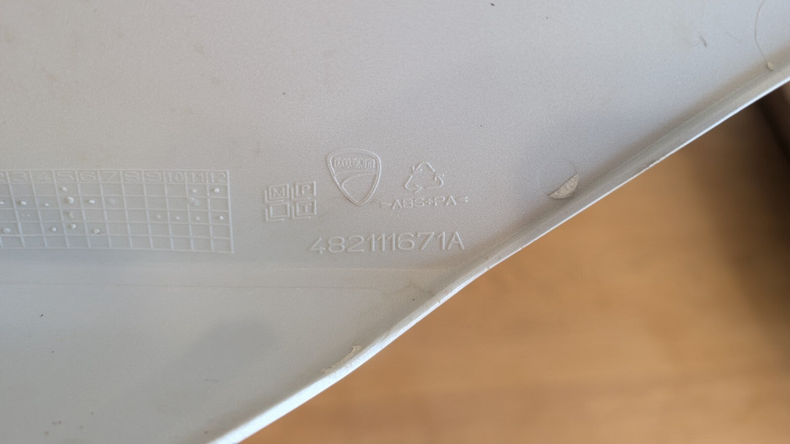 Right Hand Tail Fairing Ducati Panigale 899 1199 2012 2015 White 482111671A