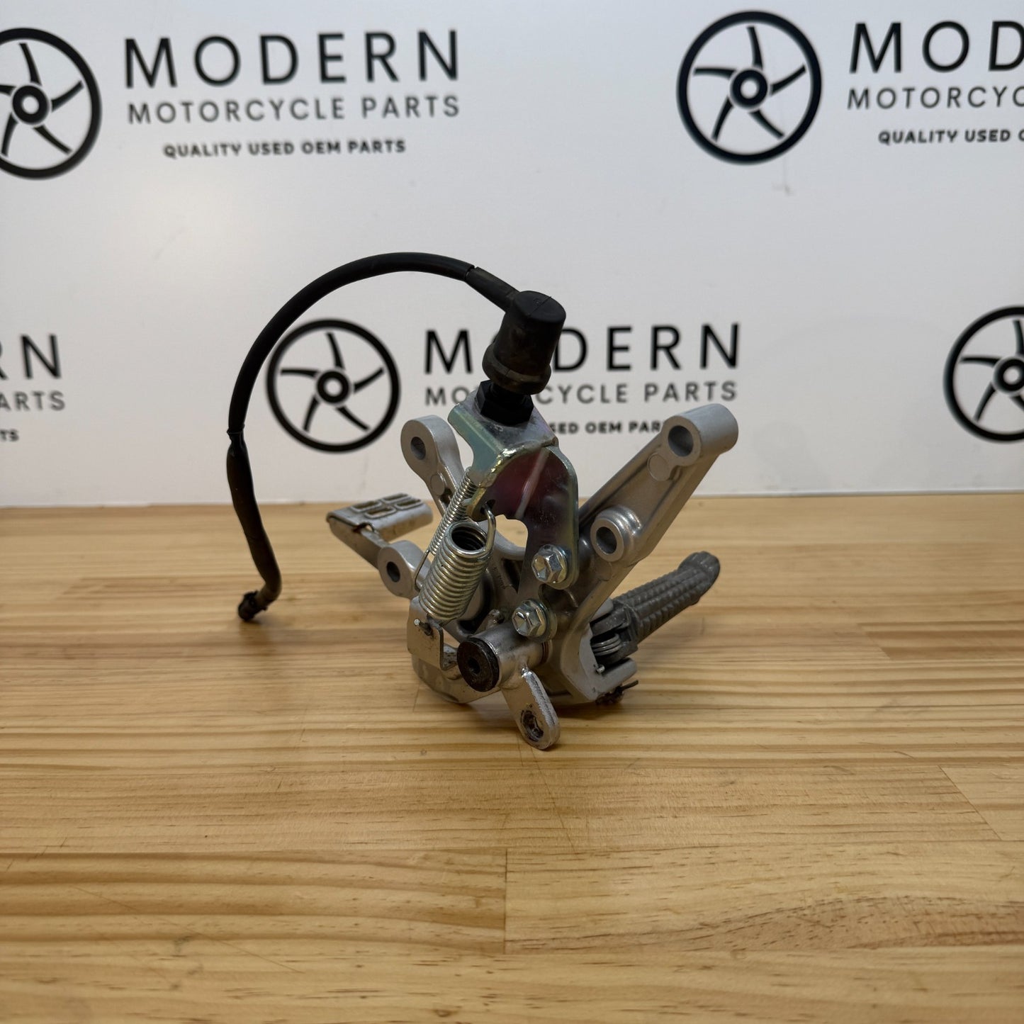 Yamaha YZF-R3 MT-03 2015 to 2025 Right Rearset Complete 1WD-F7443-00 Genuine OEM