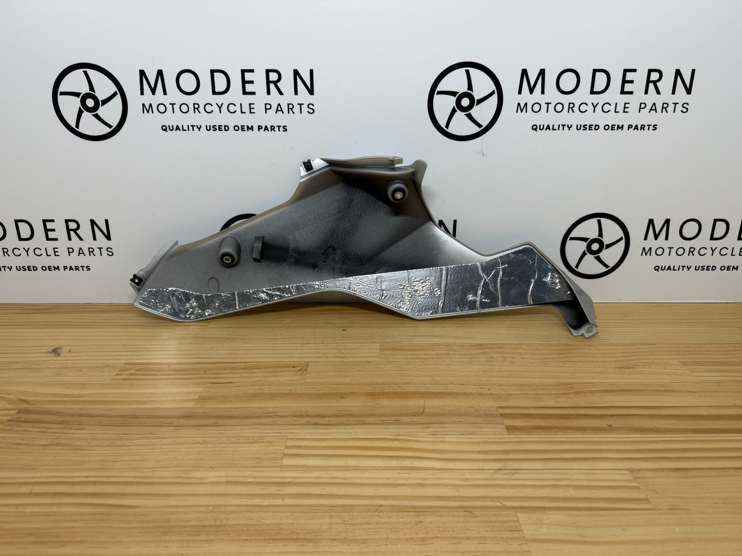 Yamaha YZF-R6 2017-2024 Right Lower Fairing Silver BN6-28395-00-P1 Genuine OEM
