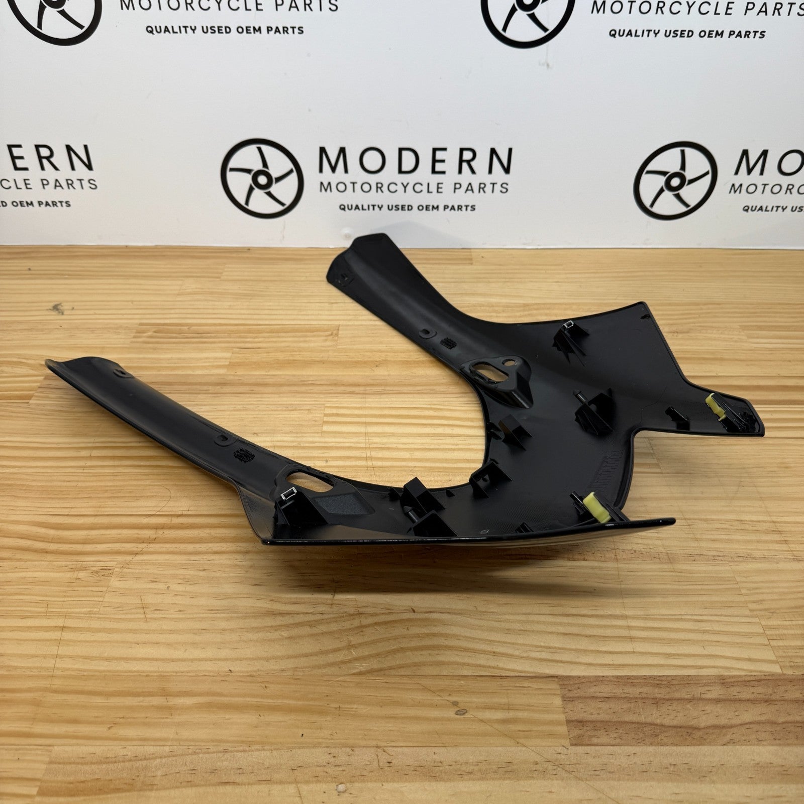 Yamaha YZF-R7 2022-2025 Front Upper Fairing Black BEB-2835G-00-P0 Genuine OEM