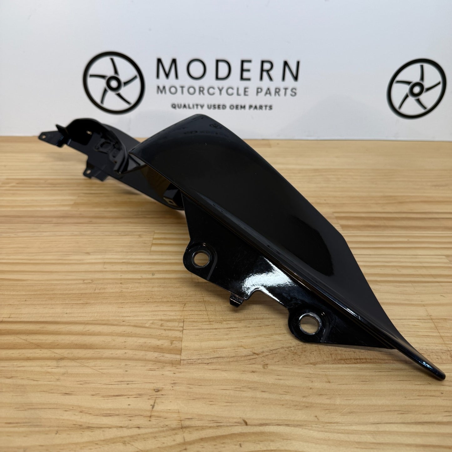 Yamaha YZF-R7 2022-2025 Right Tail Fairing Black BEB-21711-00-P0 Genuine OEM