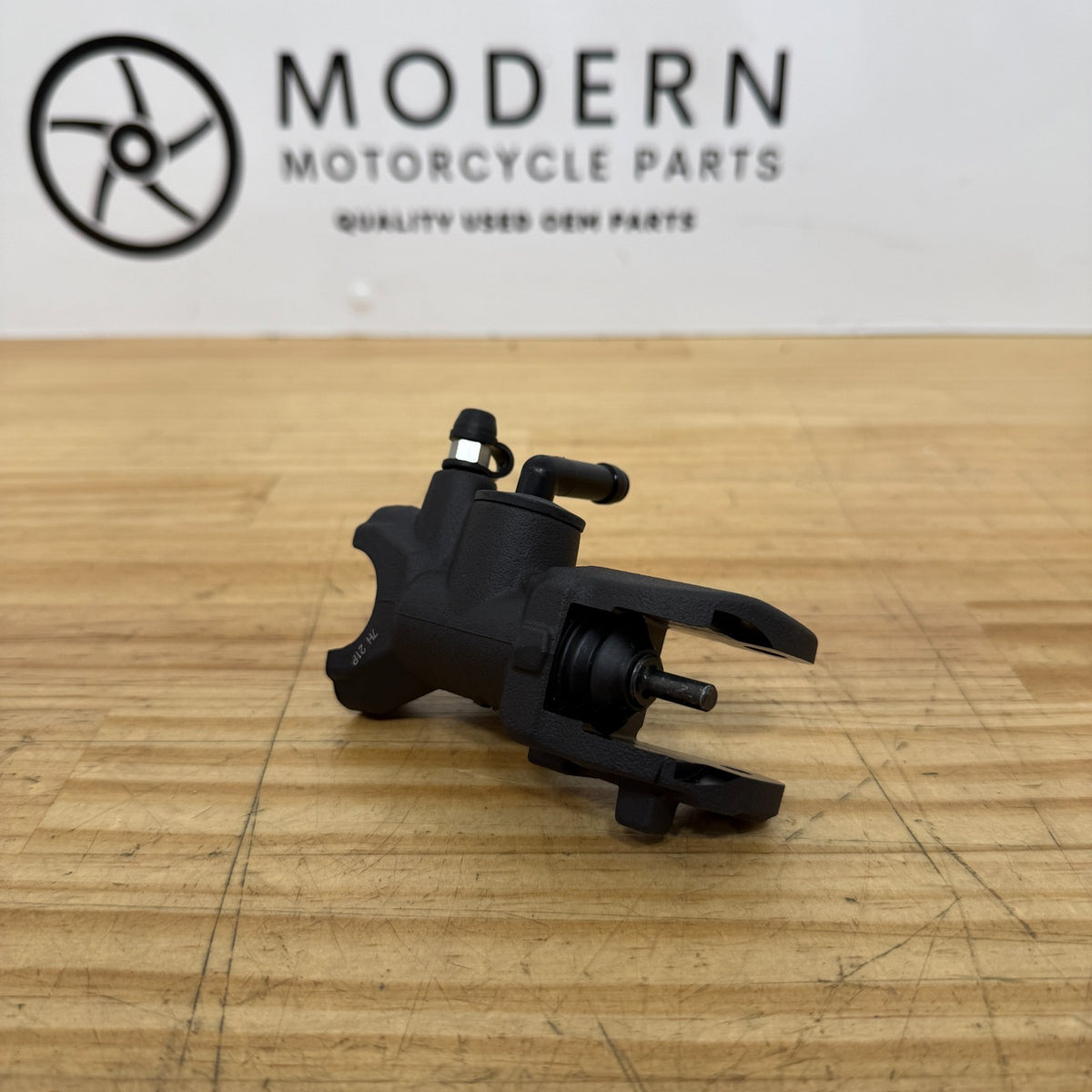 BRAND NEW Yamaha R1 R6 2015-2019 Master Cylinder Assy 2CR-2580A-00 Genuine OEM