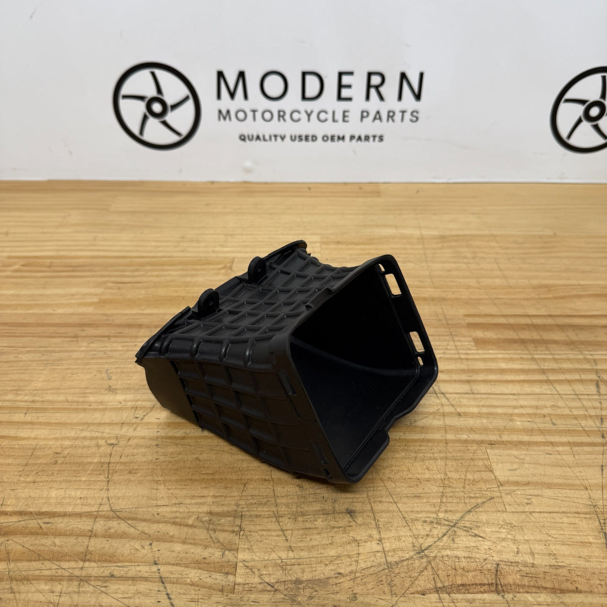 Yamaha YZF-R1 2015-2019 Front Air Duct Rubber 2CR-2838N-01 Genuine OEM