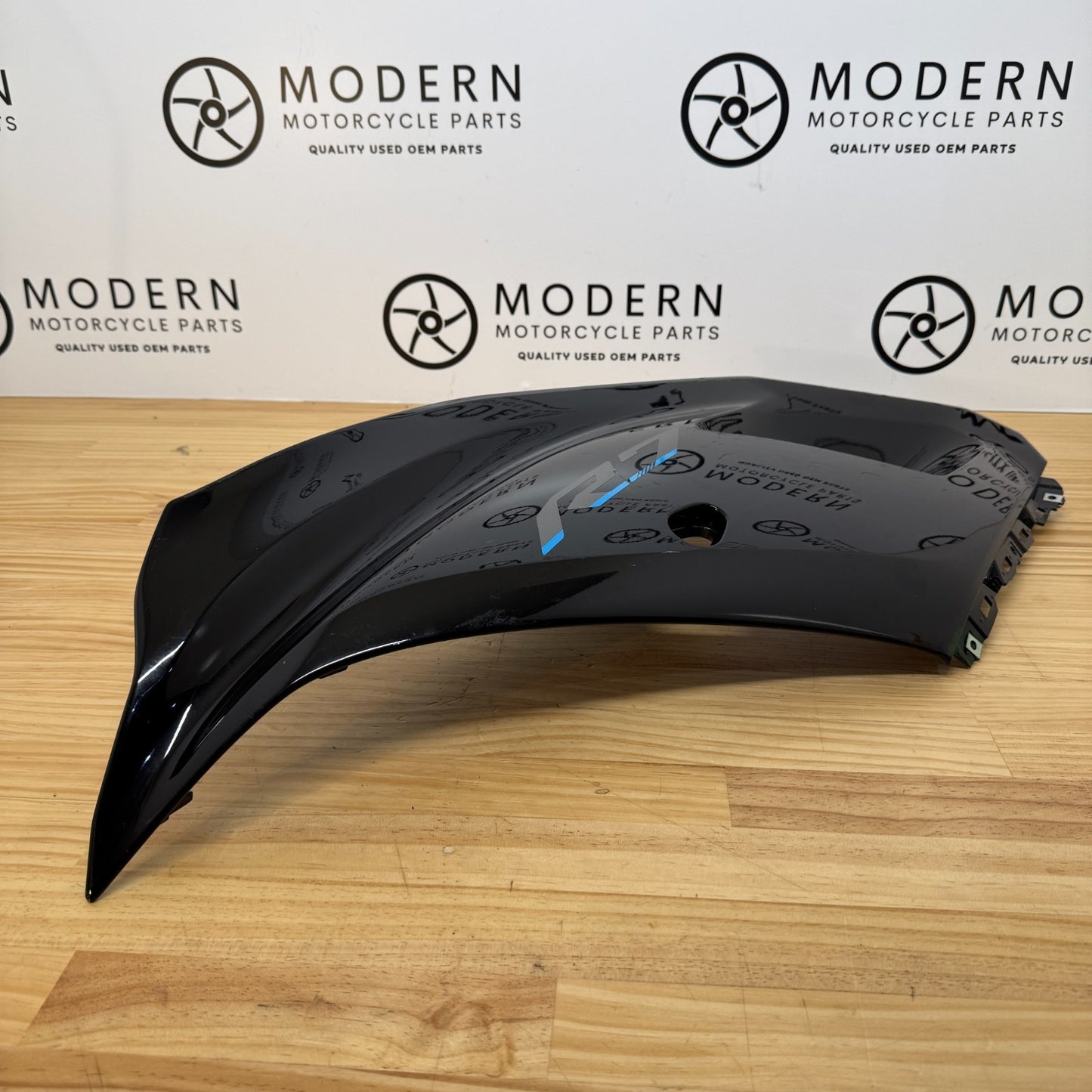 Yamaha YZF-R7 2022-2025 Left Upper Fairing Black BEB-W2835U-00-P0 Genuine OEM
