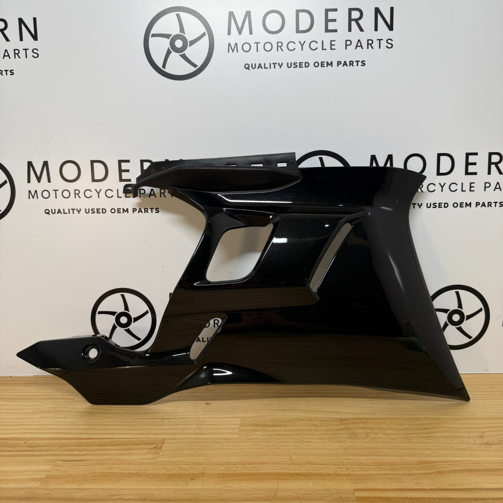 Yamaha YZF-R3 2019+ Right Lower Fairing Black B1X-F8395-00 Genuine OEM
