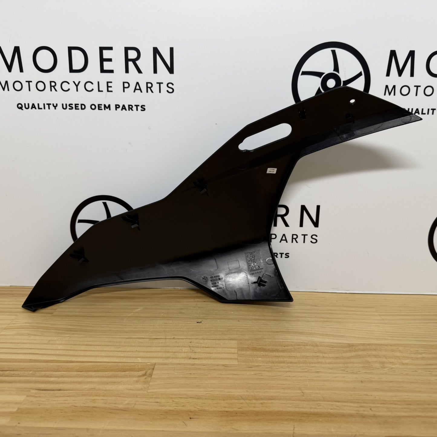 BMW S1000RR 2023-2024 Front Right Upper Fairing OEM 46638388952