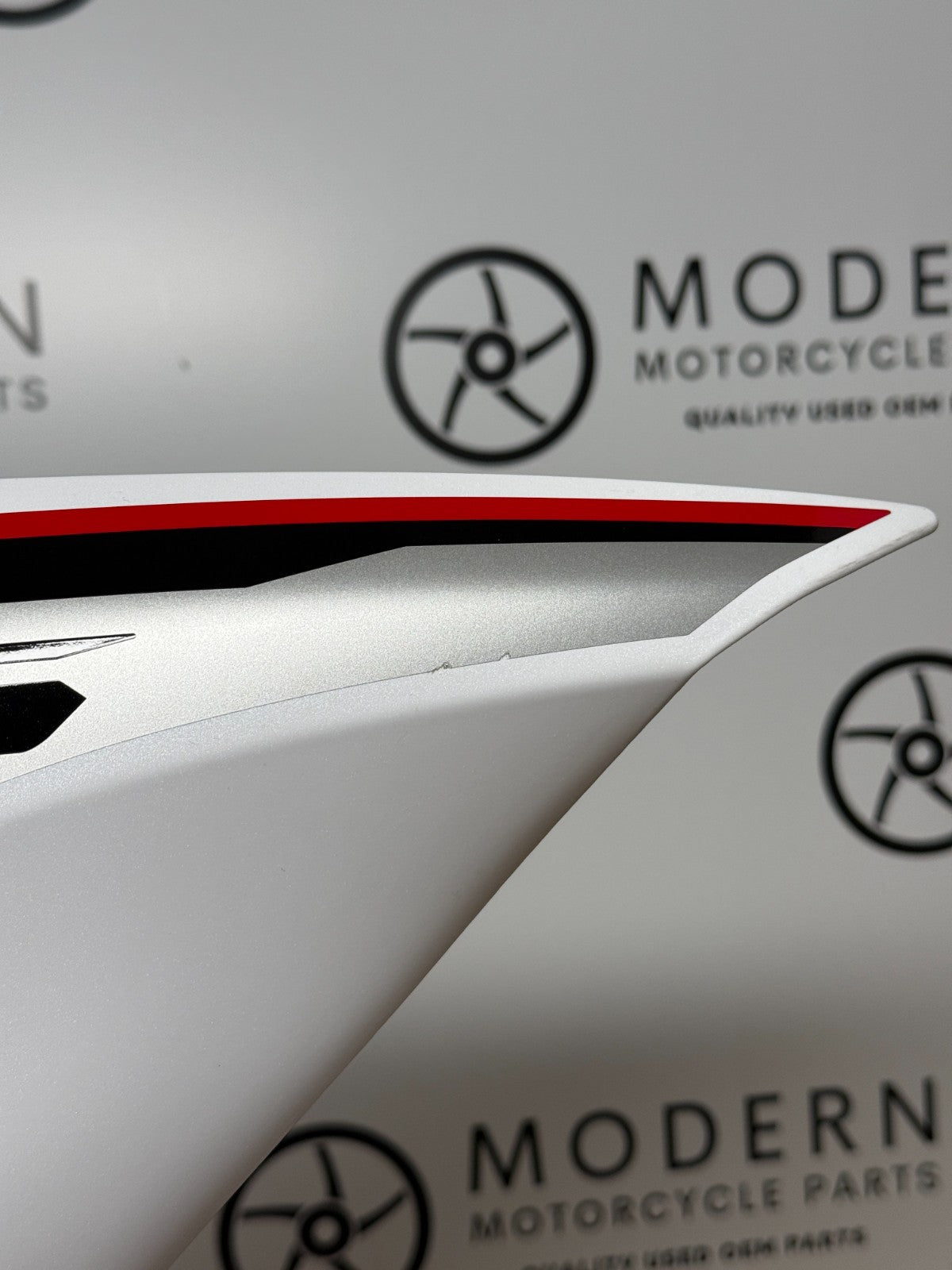 Yamaha YZF-R6 2017-2024 Right Outer Fairing White BN6-W2835V-00-P0 Genuine OEM