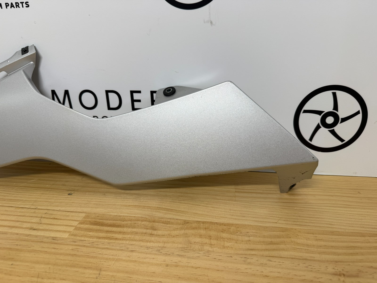 Yamaha YZF-R6 2017-2024 Left Lower Fairing Silver #1 BN6-28385-00-P1 Genuine OEM
