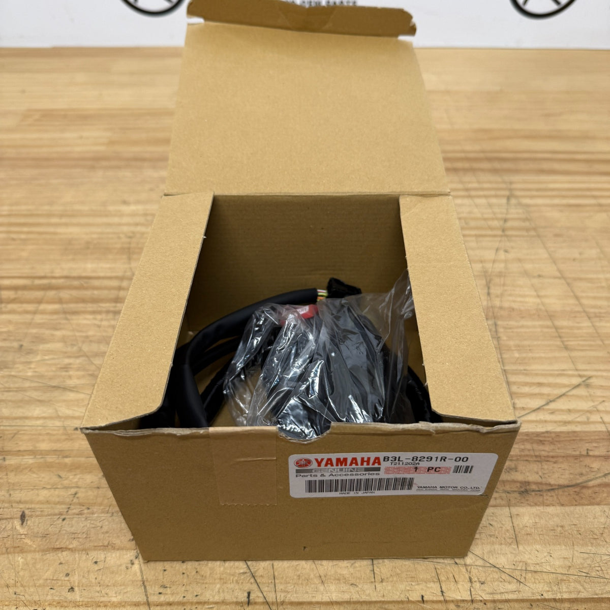 Yamaha YZF-R1 2020+ Right Switch Block B3L-8291R-00 Genuine OEM