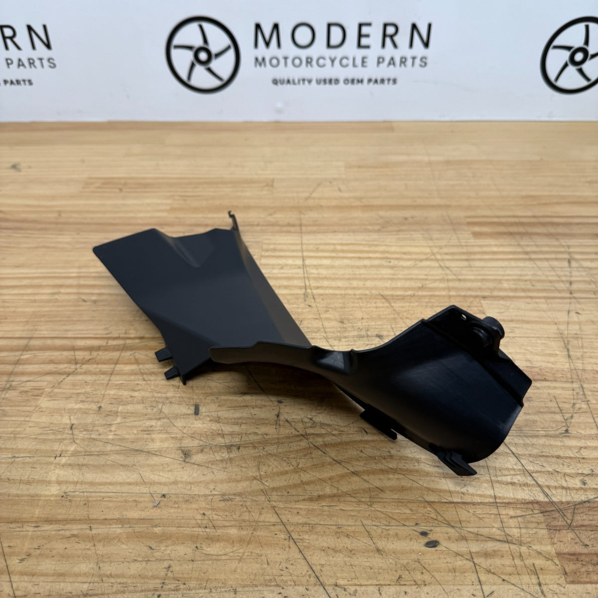 Ducati Panigale 899 959 1199 1299 Right Infill Fairing 46014952C Genuine OEM