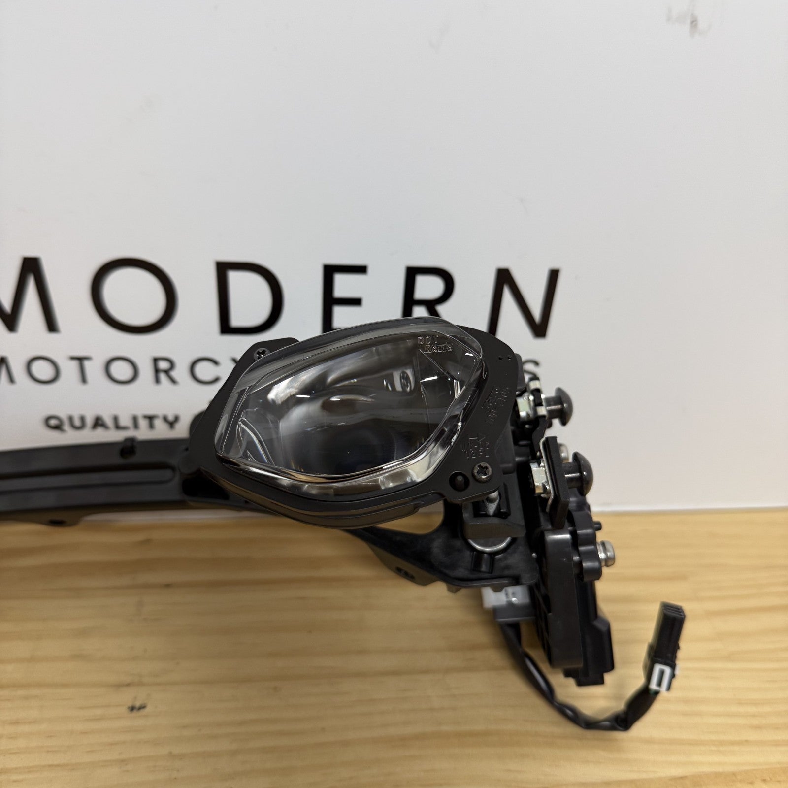 Yamaha YZF-R1 2019+ Headlight Assembly Complete B3L-84300-00 Genuine OEM