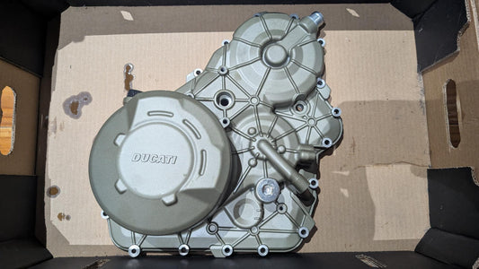 Clutch Crank Case Cover Ducati V4 V4S Streetfigher 2020 2021 24311611BH MINT!